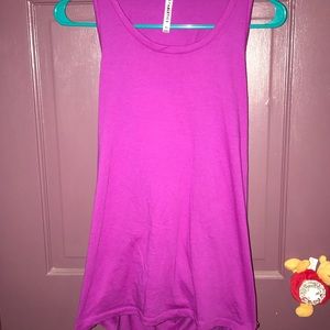 Fabletics Set! 1 pair of leggings with 2 tanks!